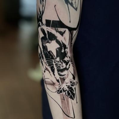 Panther Tattoo Unterarm, abstrak/realistisch, Clemens Tattoo Ravensburg