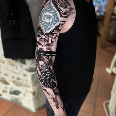 Pinien Sleeve, abstrakt, Tattoo Ravensburg