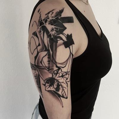 abstract ivy tattoo